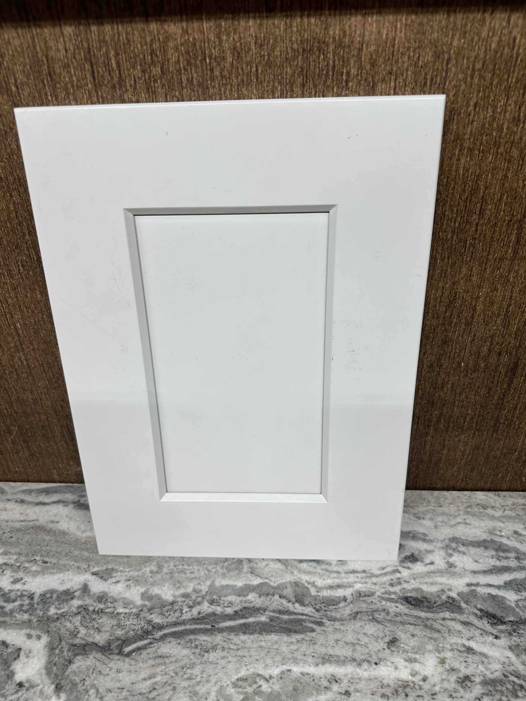 Oxford White finish